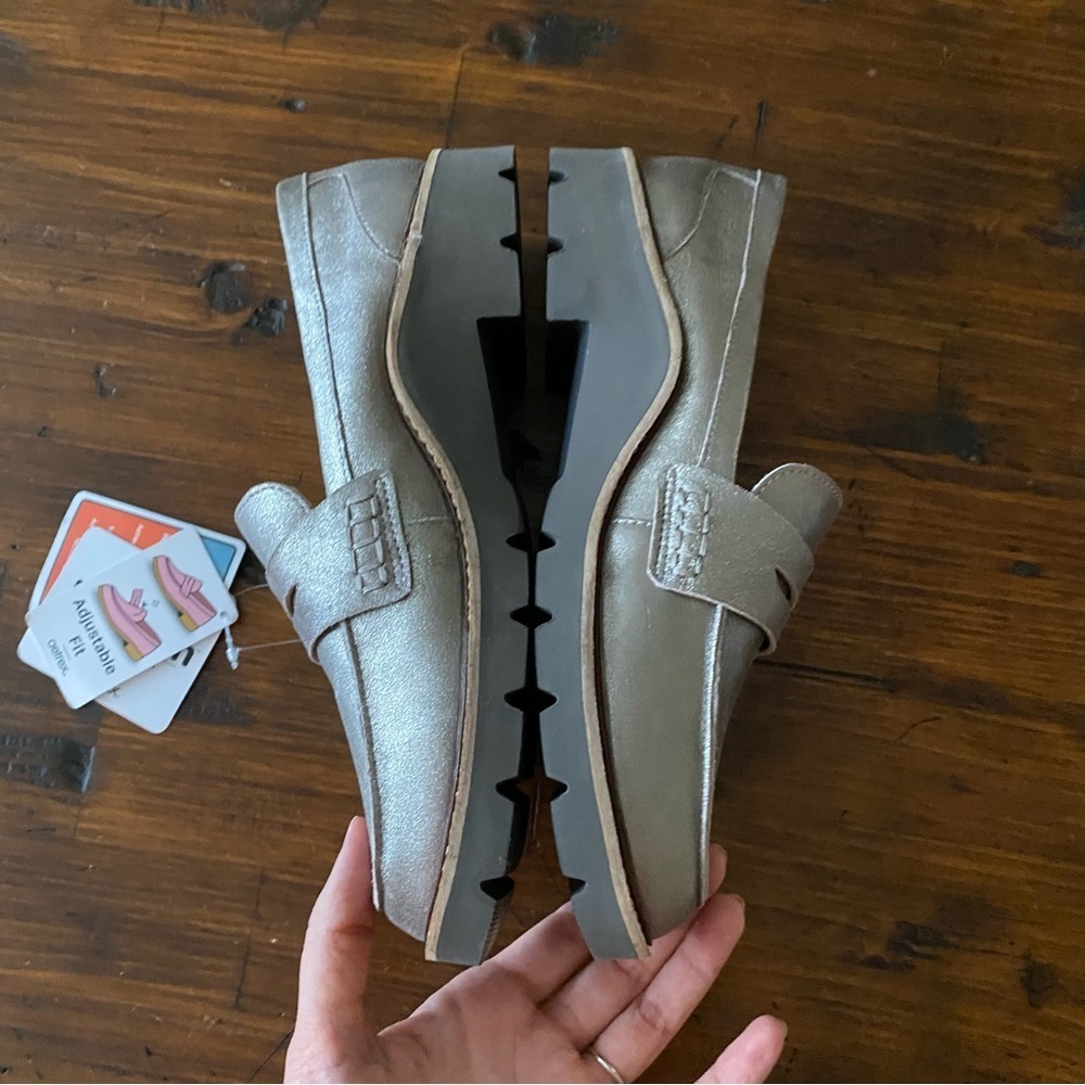 Aetrex Womens Collette Loafer Shoe - Brushed Silver NWT Size EU 38 US 7.5-8 - Picture 5 of 11